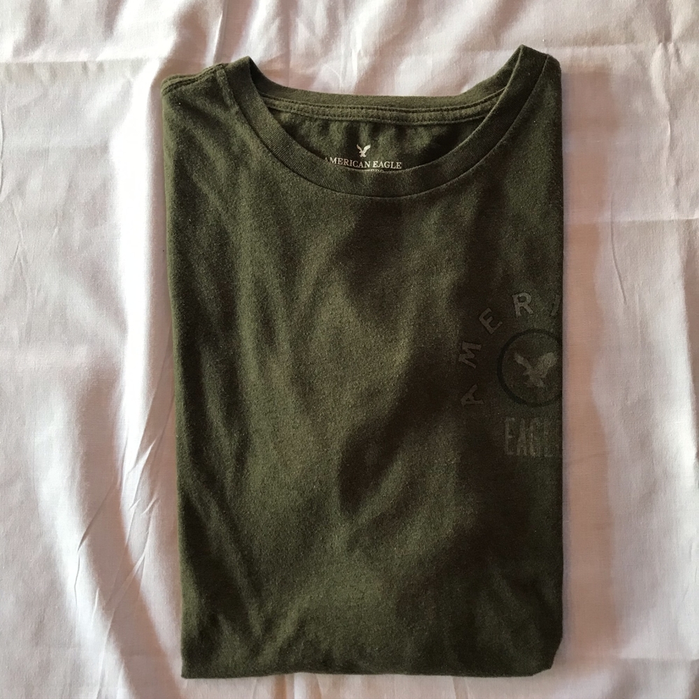 🔑American Eagle Tshirt
